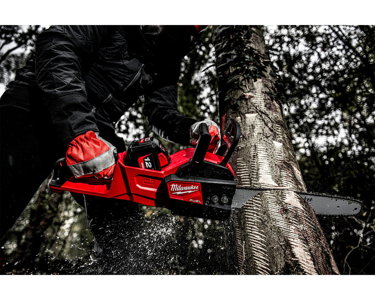 MILWAUKEE® M18 FUEL™ 40 cm Akku-Kettensägen-Set
